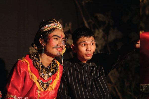 minak-jingga-02